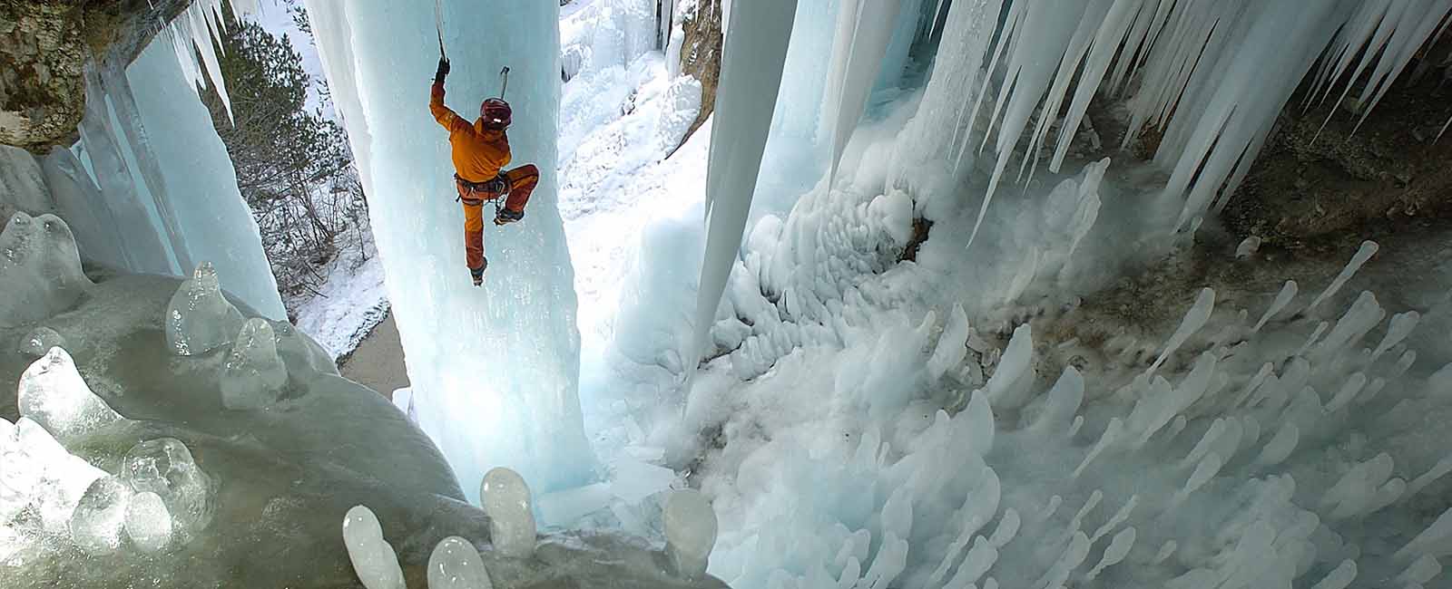 Cascade de glace Serre-Ponçon